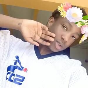 Meet your Posher, Ellis